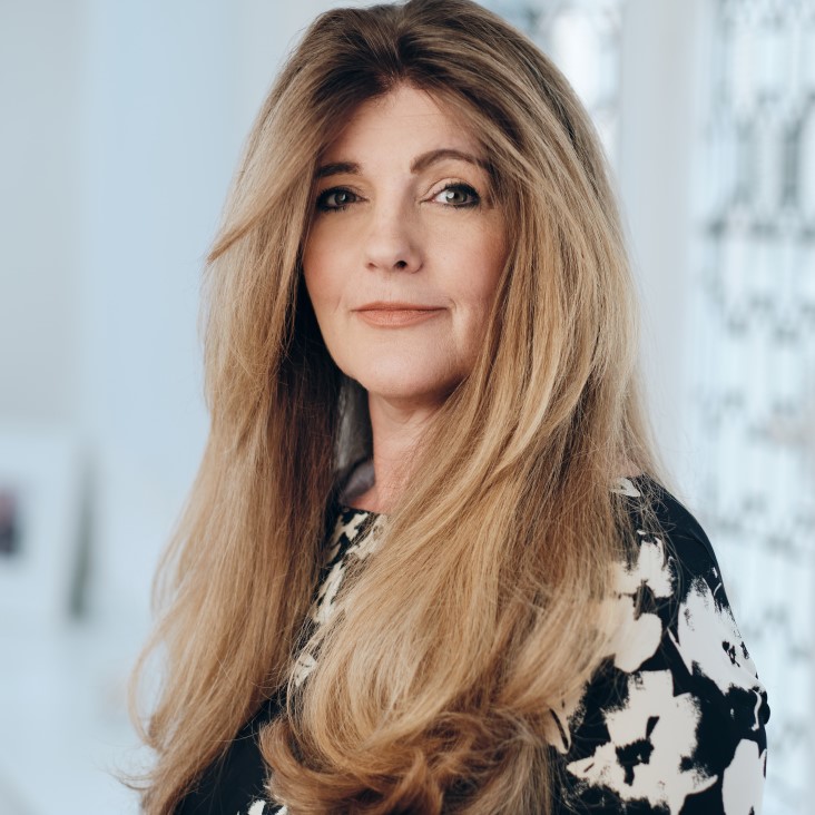 SUSIE HAMMOND <span style="font-size:10px">AIT</span> Susie_732